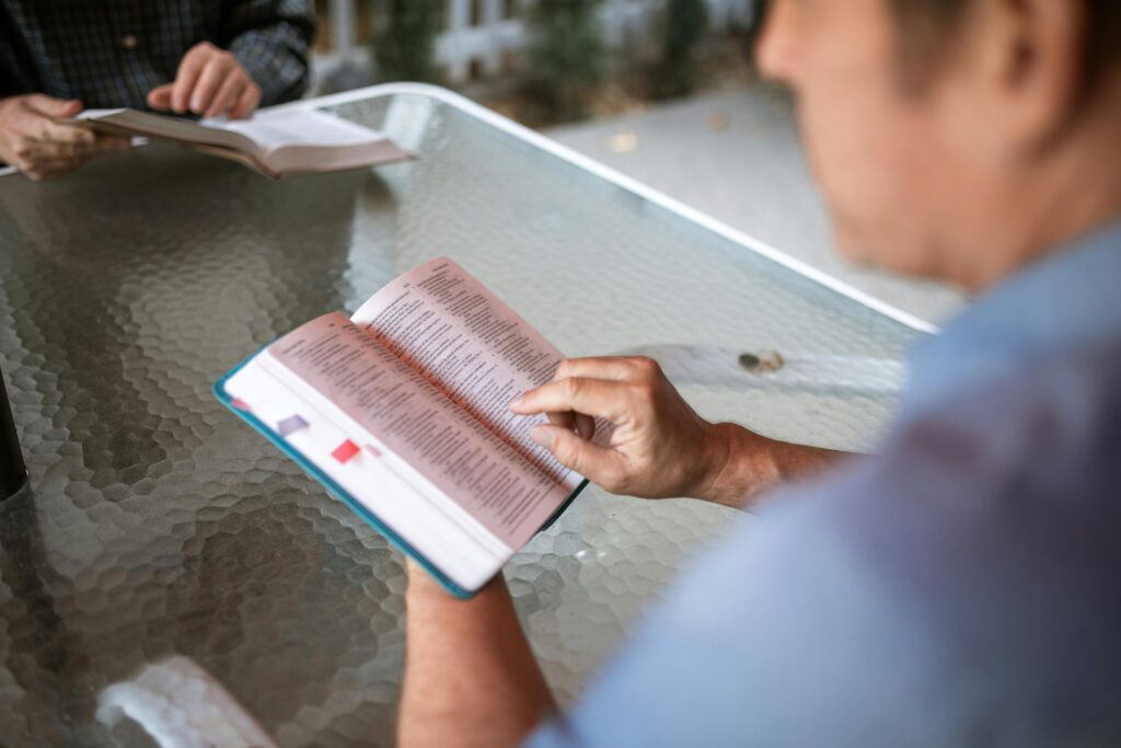 bible verses for a holy life